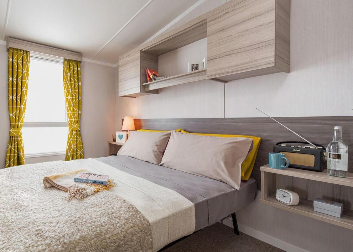 Queensberry Bay Leisure Park Hotel Powfoot Ngoại thất bức ảnh